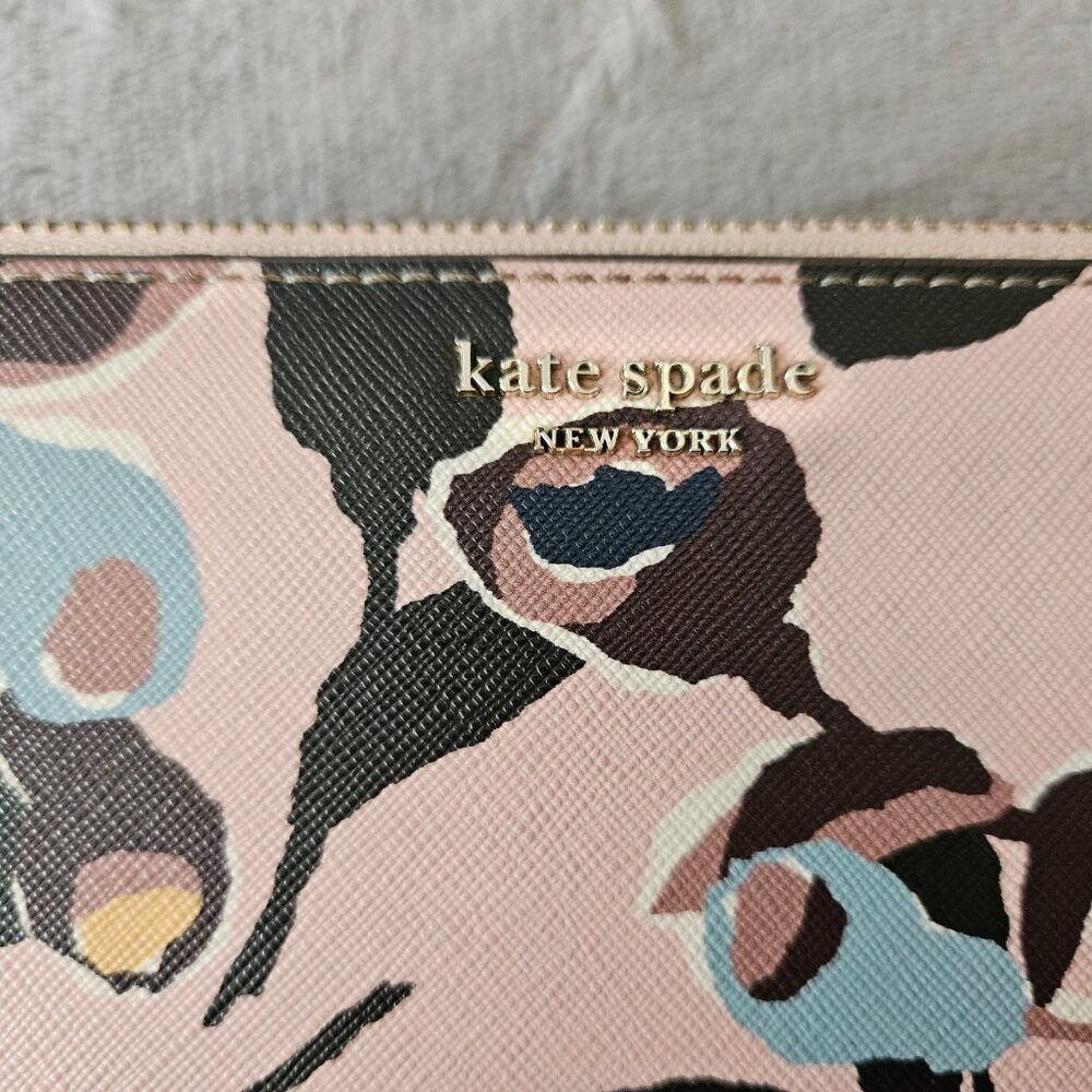 🌸♠️ Kate Spade Wallet ♠️🌸 - Picture 4 of 4